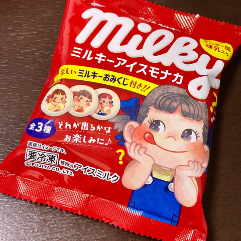 ミルキーアイスモナカ